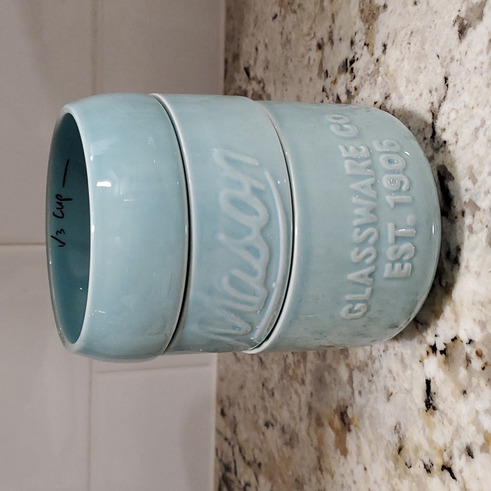 Mason ceramic measuring cups